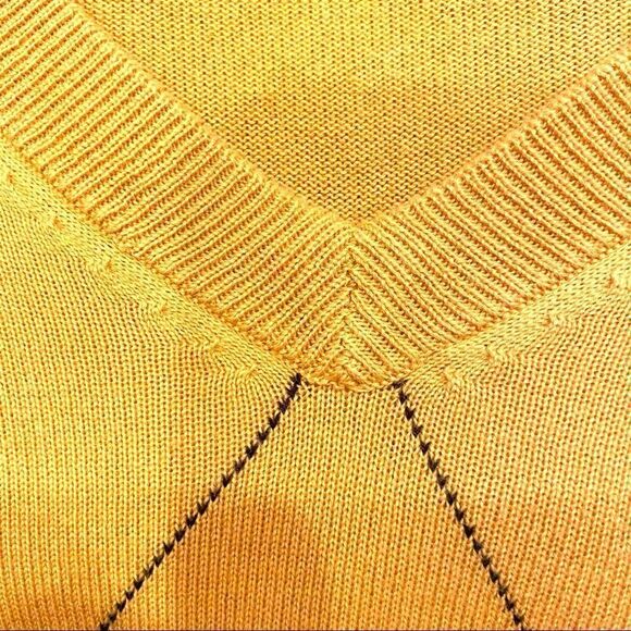 Greg Norman Golf Sweater Yellow V-Neck size Large - Picture 6 of 16